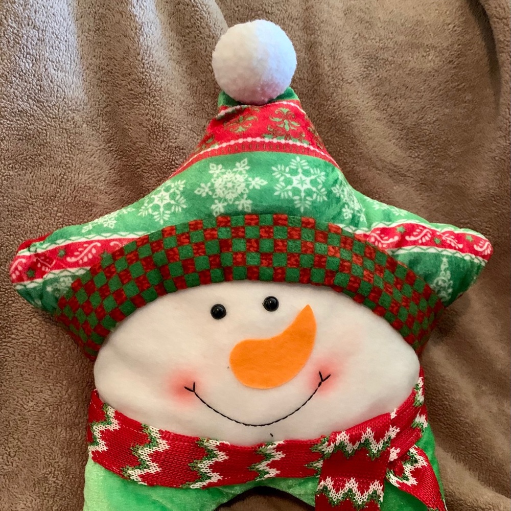 Snowman Face Pillow